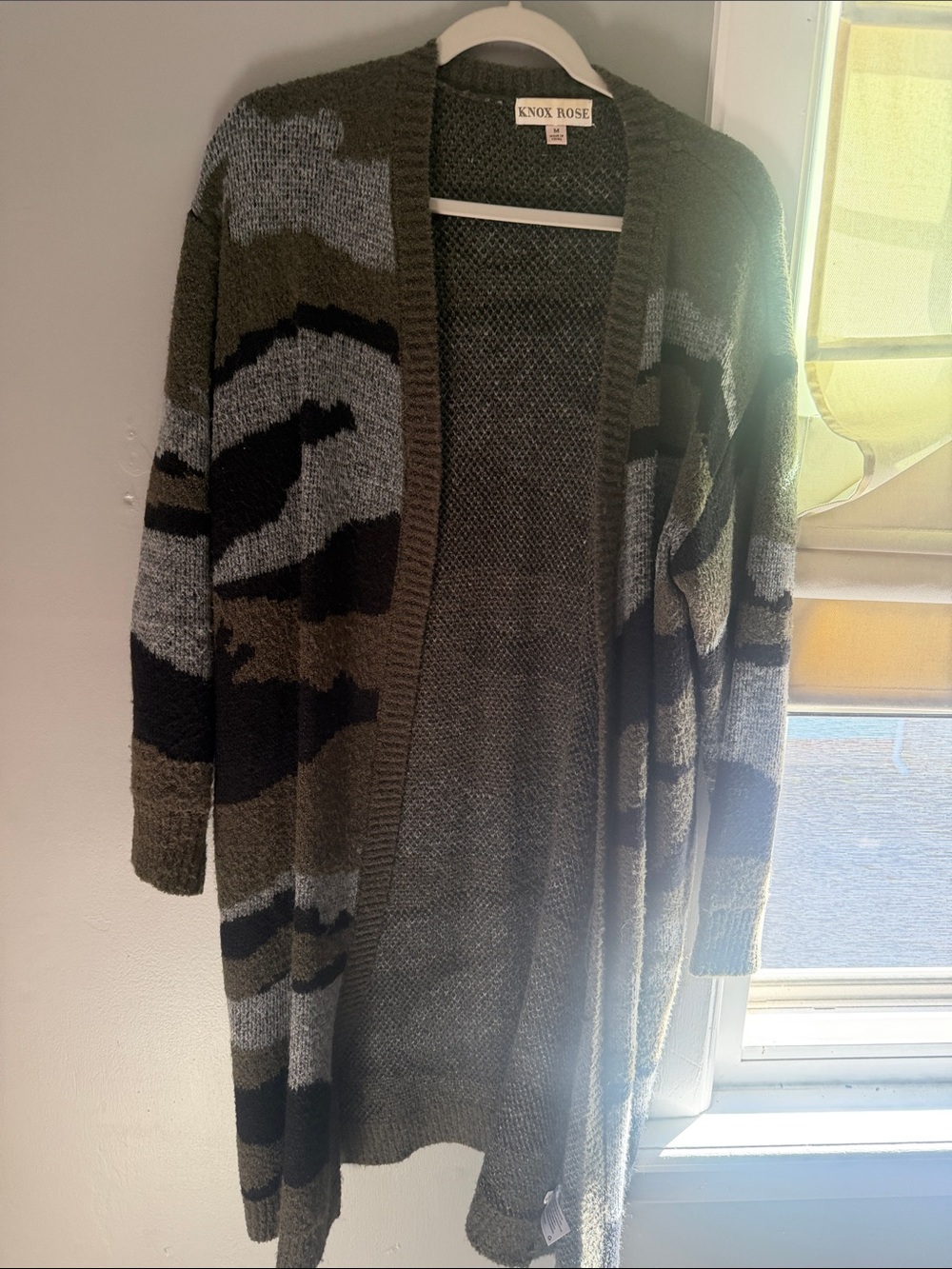 SNO?R ROSE Women's Camo Cardigan in Gray & Black Like New